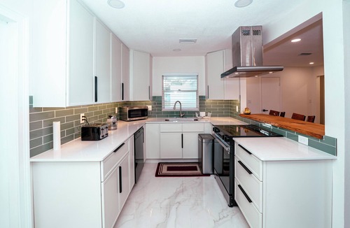 Sanford House | Spacious-Cozy&Bright 4BR Home