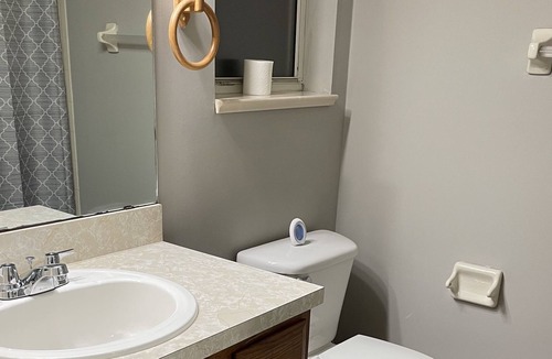 Northside House | Spacious & Cozy Home for Rent