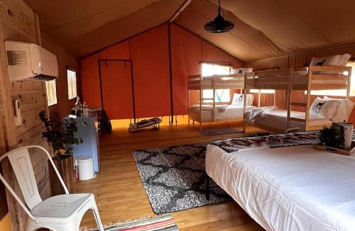 Okeechobee Other | Spacious Deluxe Safari Tent with Fire Pit & BBQ Grill in Basinger, Florida