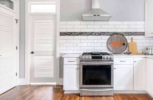 Eastwood House | Spacious Designer Gem, Dog Friendly, Private Patio | Grill, Patio 3 Blocks to Grocery, 5 Mins to 5 Points, 15 Mins to Broadway, 24 Hour Hospitality Team, Perfect for Families