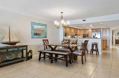 Redington Beach Condo | Spacious Direct Gulf Front 3BR/3BA in Desirable La Contessa