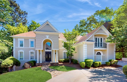 Roswell House | Spacious, dog-friendly home with home theater, game room & 2 kitchens