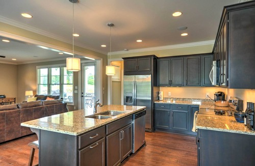 Reynolds Landing House | Spacious Family-Friendly Retreat w/Winter Rates!