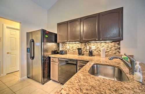Fedhaven House | Spacious Family Home-Disney Parks -Heated Pool