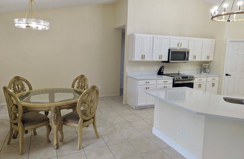 Vero Lake Estates House | Spacious Family Retreat