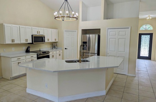 Vero Lake Estates House | Spacious Family Retreat