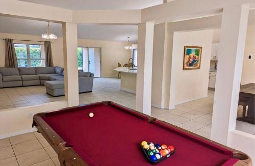 Vero Beach House | Spacious Family Retreat - Pet Friendly