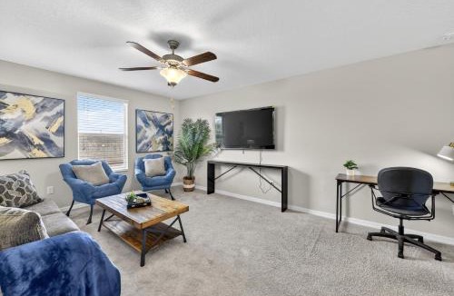 Ruskin House | Spacious Getaway Near Apollo Beach home