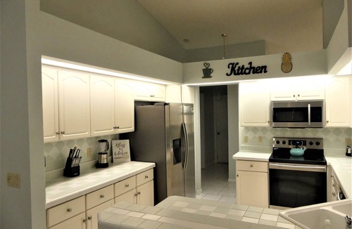 Palm Coast House | Spacious Heated Pool Home with Pool & Ping Pong Table