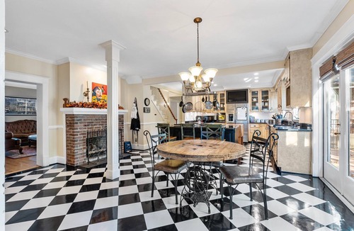 Southern Pines House | Spacious Historic Manor with Chef's Kitchen Horse-Friendly