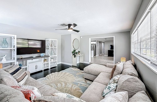Pinellas Point House | Spacious home central to Downtown St. Pete and the Beach