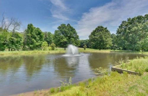 Cabarrus County House | Spacious Home-Game Room - Private Pond - Sleeps 16