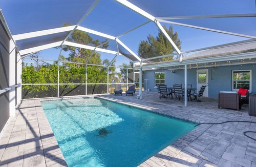 Trafalgar House | Spacious Home in SW Cape King Beds, HEATED SALTWATER POOL HOME, Turtle's Getaway