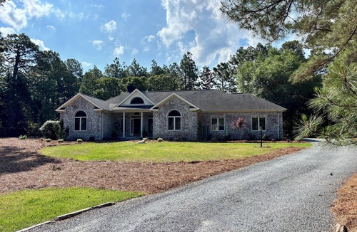 Pinehurst House | Spacious Home, Private Pool, Near Pinehurst Resort. Beautifully Updated in 2023.