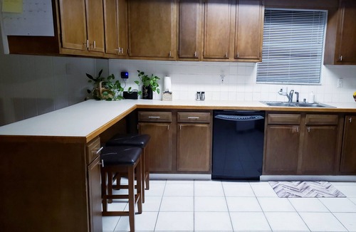 DeLand House | Spacious Home, Secluded Saltwater Pool, Central Location.