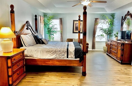 Windwood Bay House | Spacious home w South-facing pool near Disney and Champions Gate