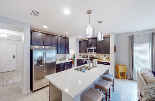 Groveland House | Spacious home with private washer/dryer, WiFi, enclosed yard, and gas grill