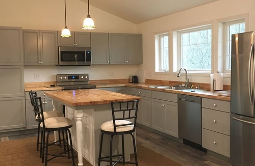 Frank House | Spacious home with sweeping views of surrounding mountains