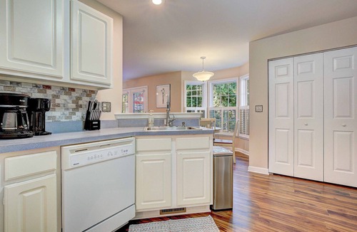 North Beach House | Spacious house, great deck & grill, close to boardwalk, shops, and restaurants.
