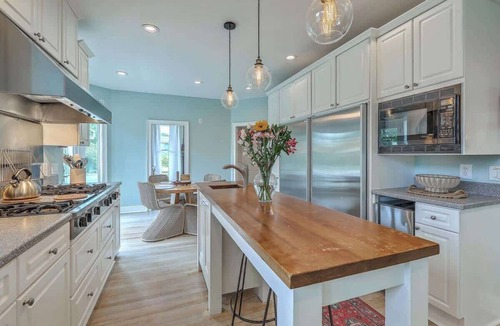 Isle of Palms House | Spacious Island Escape Near Beach and Marina