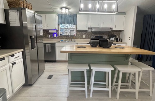 Denver House | Spacious Lake-adjacent Home in Denver, sleeps up to 12. Dog friendly!