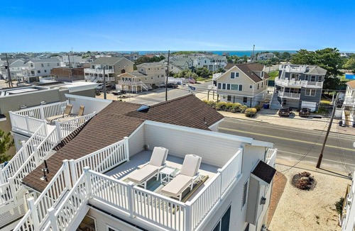 South Beach Haven House | Spacious LBI Beach House Rental – Steps from the Sand on a quiet Beach Block!