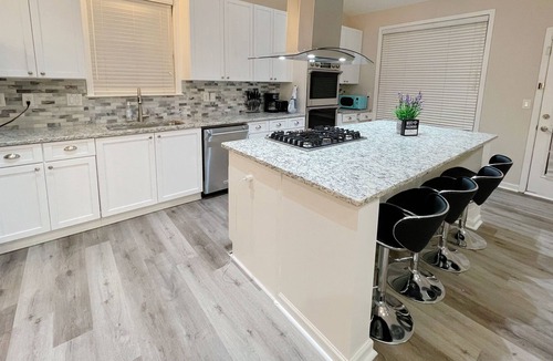 Lawrenceville House | ✨Spacious Livingroom House in Lawrenville ❤️