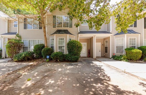 Rex Villa | Spacious Lux 3 Bedroom Villa Near Atlanta