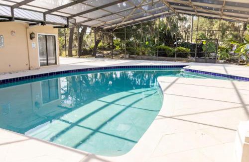 Fairvilla House | Spacious Luxury Estate Pool Jacuzzi Horses