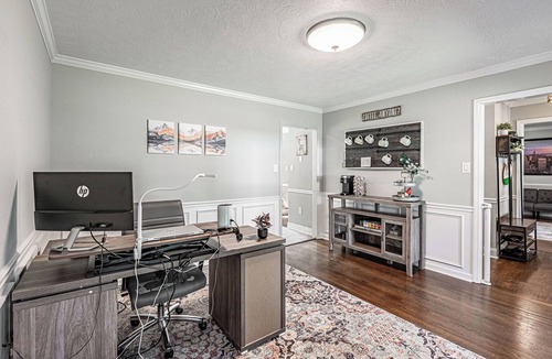 Evans House | Spacious Master's Rental w/Pool in the Heart of Evans