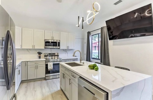 Allapattah House | Spacious Miami Getaway ~ 8 Mi to South Beach!