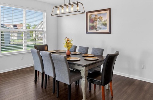 Middletown House | Spacious Middletown Family Retreat - Sleeps 8
