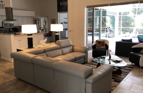 Braden River House | Spacious, Modern and Luxury Home in Gated Golf Community w Private Pool
