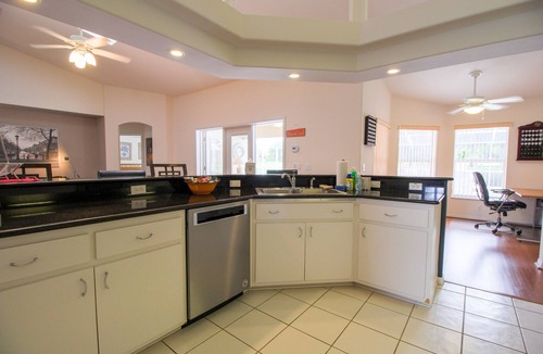 Inverness House | Spacious modern pool home, Family & Golf trips - 4727