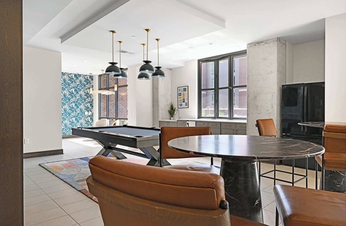 Cannonborough Elliotborough Apartment | Spacious & Modern Stay near King St - Sleeps 6!