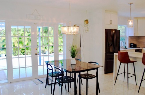 Lauderdale Isles House | Spacious/Modern Beach House with Pool