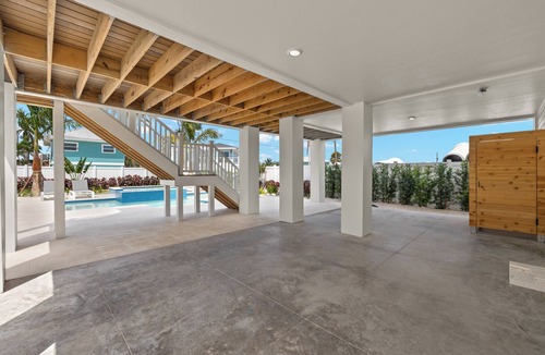 Mid Island House | Spacious NEW 5-bedroom house with pool and hot tub.