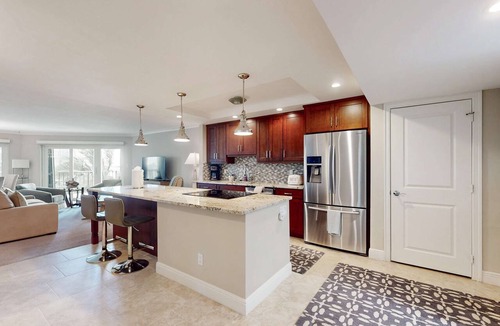 Marco Island Condo | Spacious oceanfront condo with heated pool, pickleball, tennis, gym, & balcony