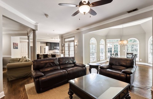 Buckhead House | Spacious Open Floor Plan in the Heart of Atlanta