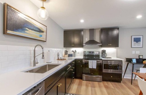 Franklin Villa | Spacious & Peaceful- Historic Franklin Quadplex