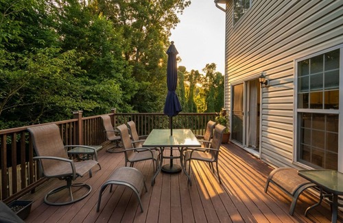 Stafford House | Spacious Pet-Friendly Townhouse Near Quantico & Fredericksburg with Fenced Yard