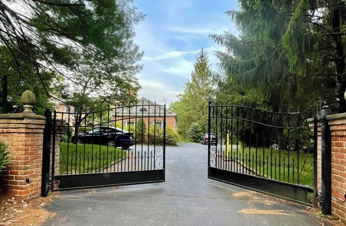 Princeton Villa | Spacious Private Guest Suite with Free Parking 5 Minutes from Princeton Univ.