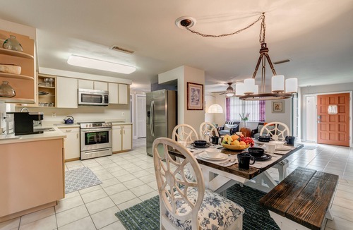 Largo House | SPACIOUS RANCH HOUSE TO ENJOY THE TAMPA BAY- CLEARWATER AREA