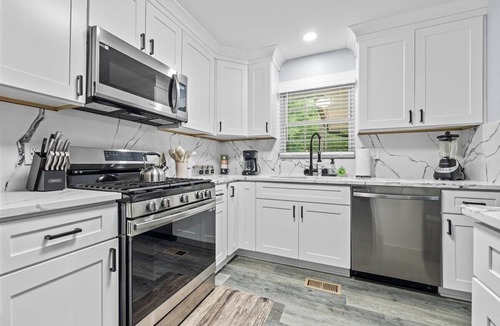 Douglasville House | Spacious Ranch style home in Douglasville. Game Room & Fire Pit free Wi-Fi