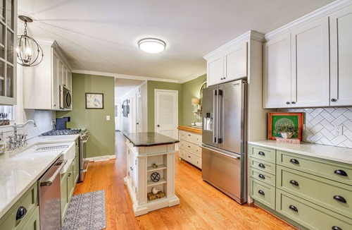 Taylors House | Spacious Taylors Home ~ 5 Mi to Dtwn Greenville!