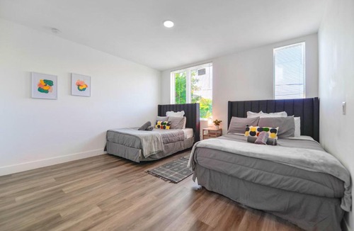 Allapattah Apartment | Spacious Townhouse with 2 Levels For All Family