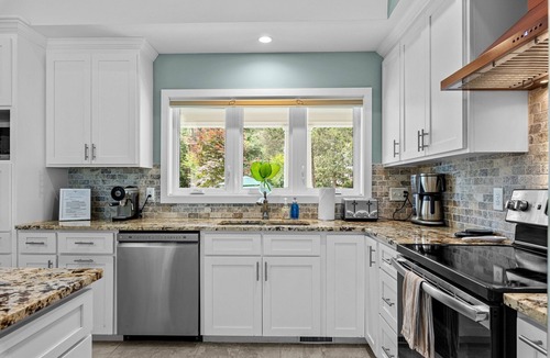 Old Town House | Spacious vacation home in the historic village of Pinehurst