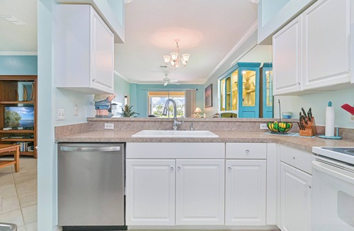 Biggar Villa | Spacious Villa with Stunning Lake Views in a Quiet 55+ Community