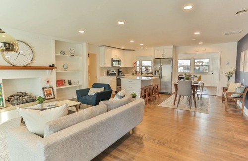 Atlantic City House | Spacious Waterfront Atlantic City Living with Rec Room