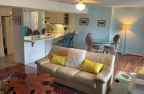 Eastport House | Spacious Waterfront 5-bedroom house in charming Annapolis with Hot Tub